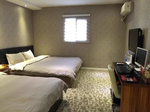 Xo Fashion Theme Hotel Dongying Bagian luar foto